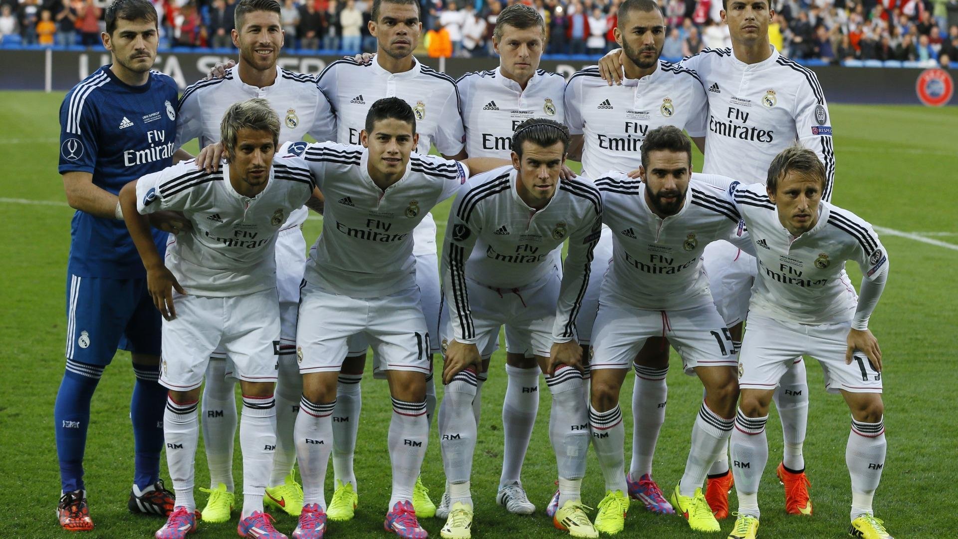 瑞安：凭借出色的球场理解力和精准的传球成为全黑队关键球员，瑞安篮球队